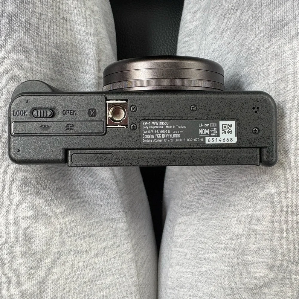 Sony Zac-1 Compact Digital Camera